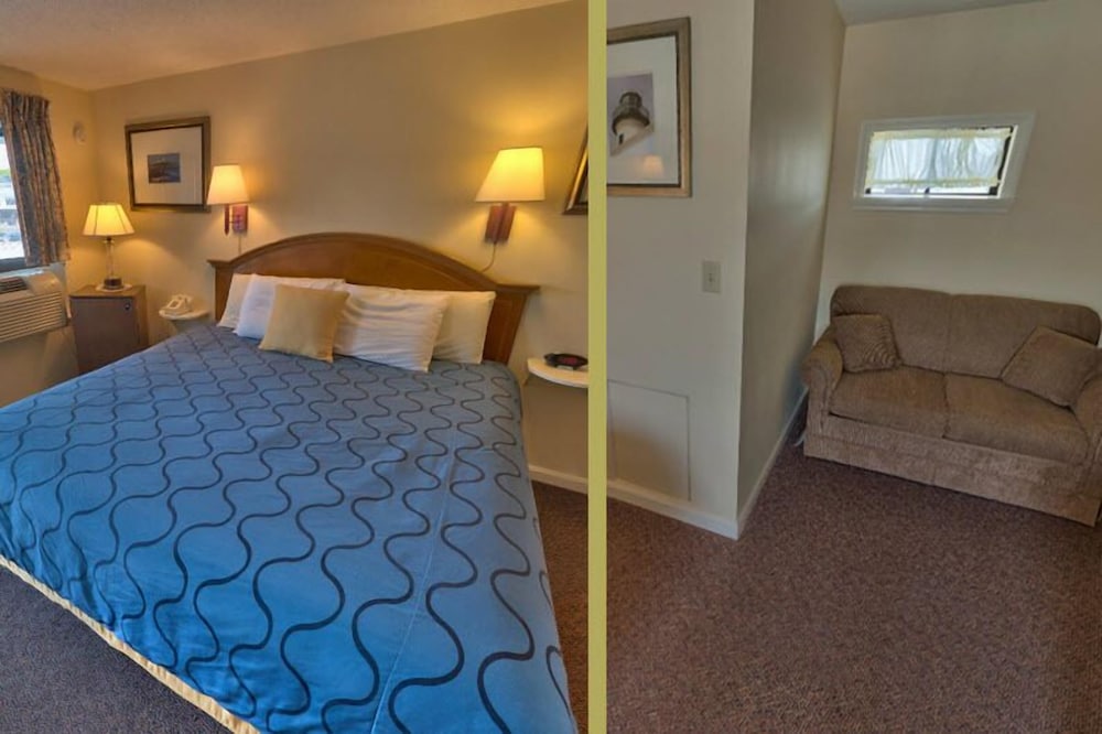 King Bed with Pull Out Twin Sofa photo 1
