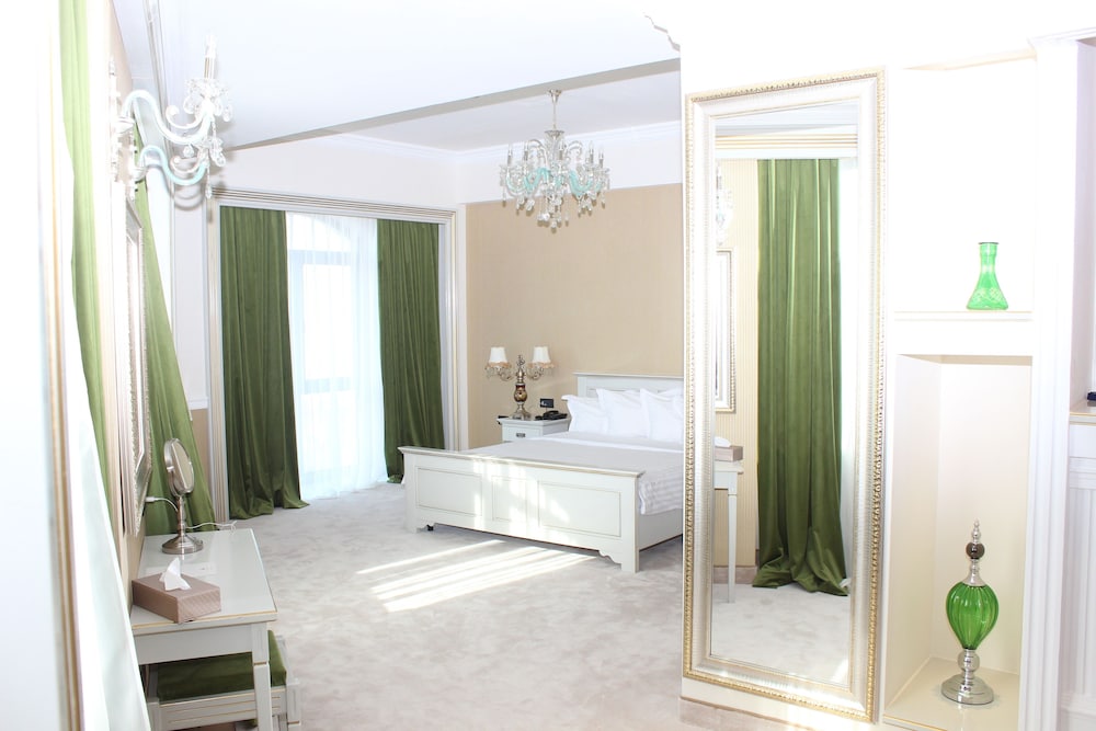 Junior Apartment, 1 Double Bed (Deluxe) - Photo 2
