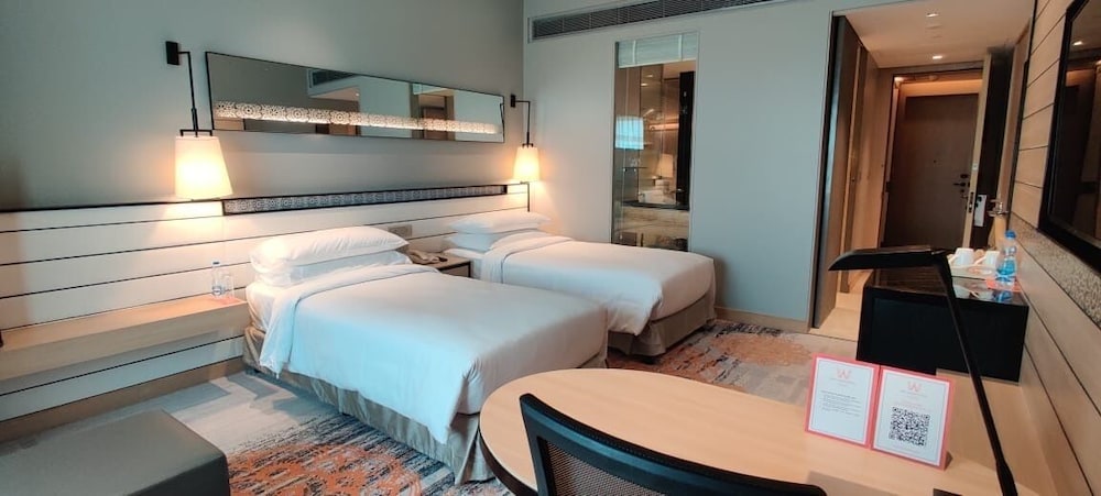 Deluxe Room, 2 Twin Beds - Photo 1