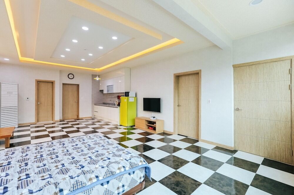Room (Haetbit) - Photo 2