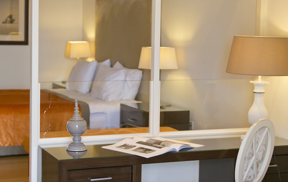 Junior Double Room (Deluxe)