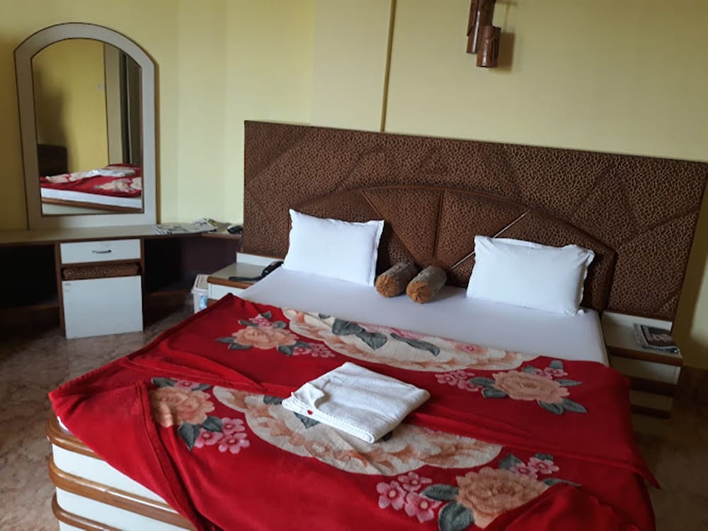 Royal Room photo 2