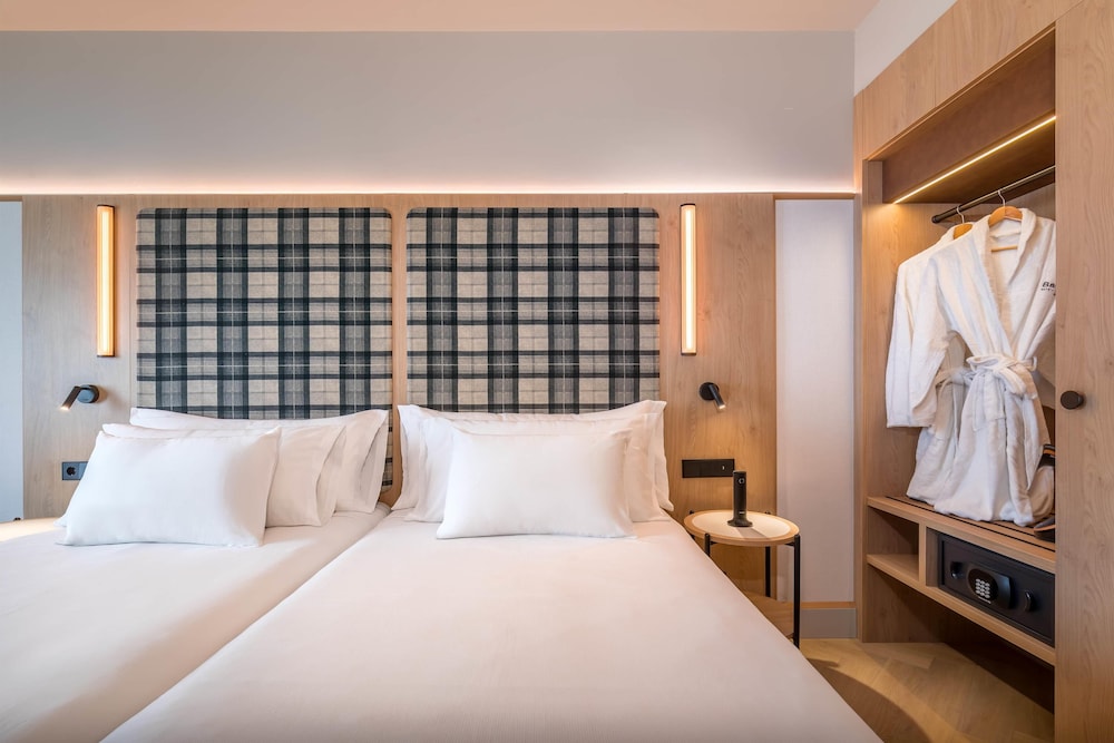 Superior Room, Terrace - Photo 4