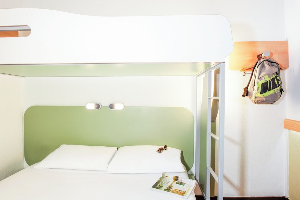 Triple Room, Multiple Beds - Photo 6