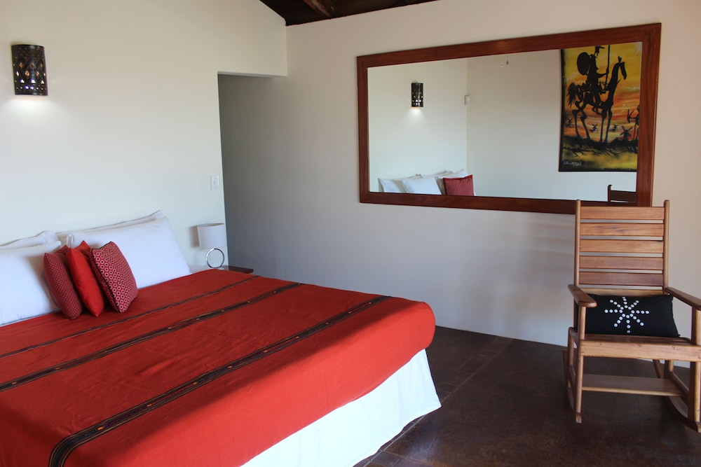 Deluxe Room, Pool View, Courtyard Area photo 1