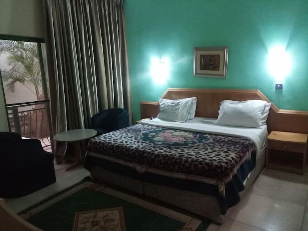 Deluxe Room, Balcony, City View photo 1