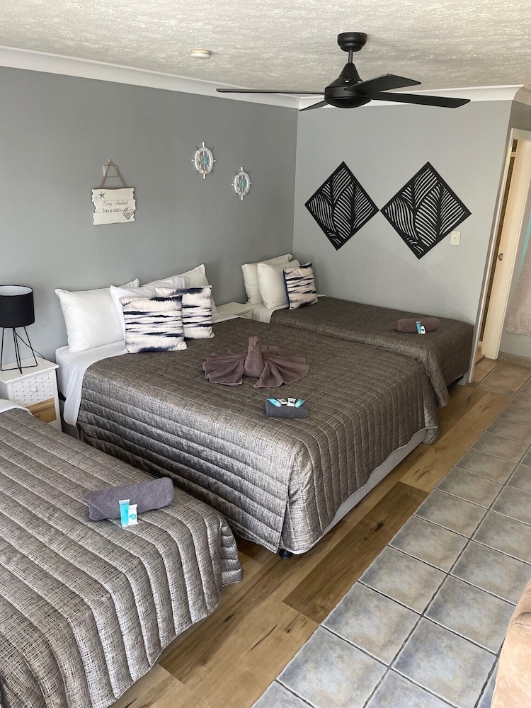 Quad Room Upstairs photo 1