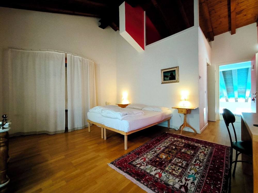 Standard Room photo 1