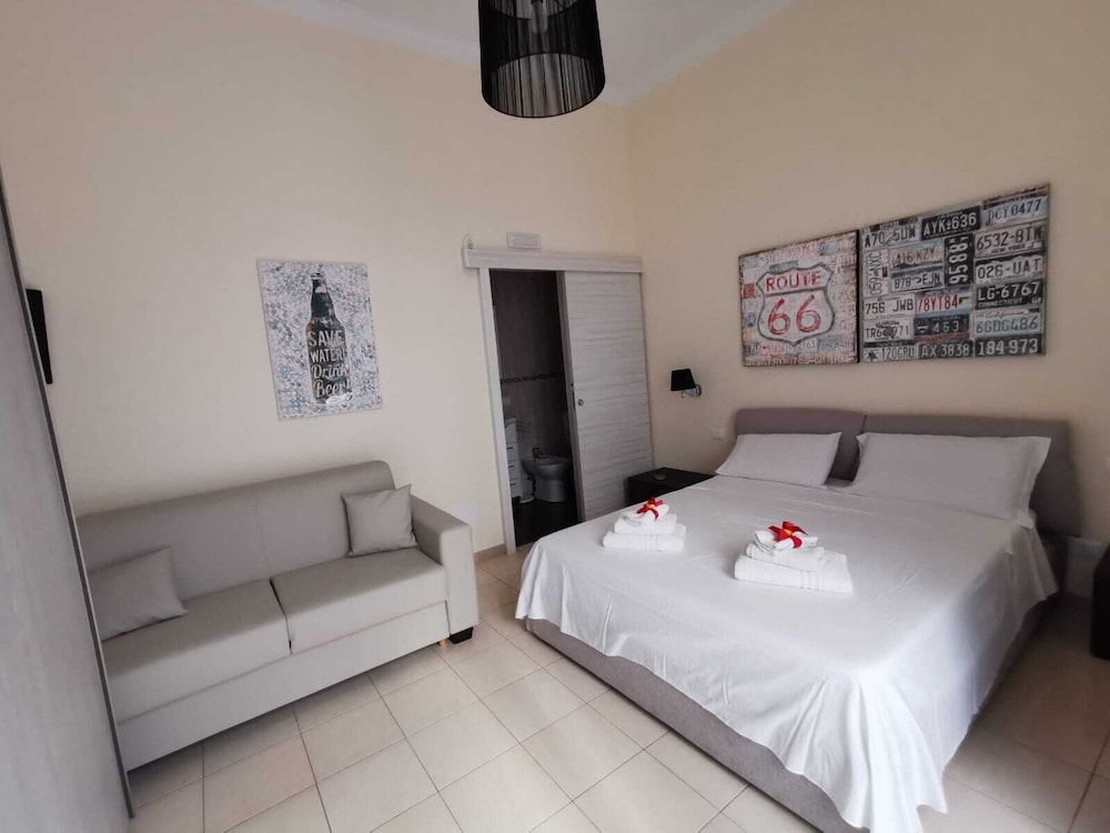 Double Or Twin Room (4 People)