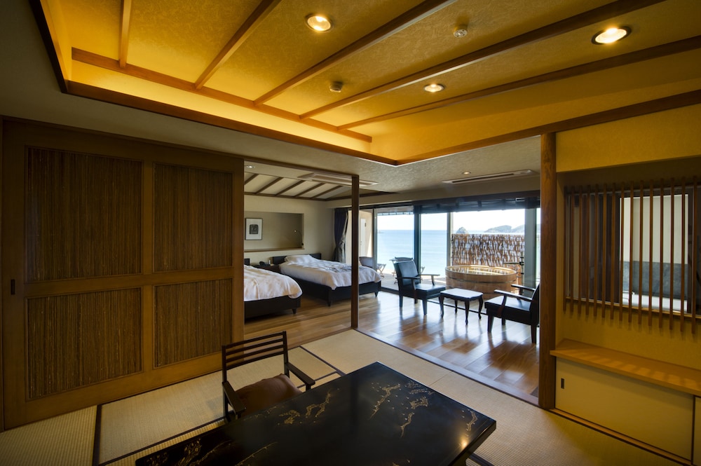 Suite photo 1