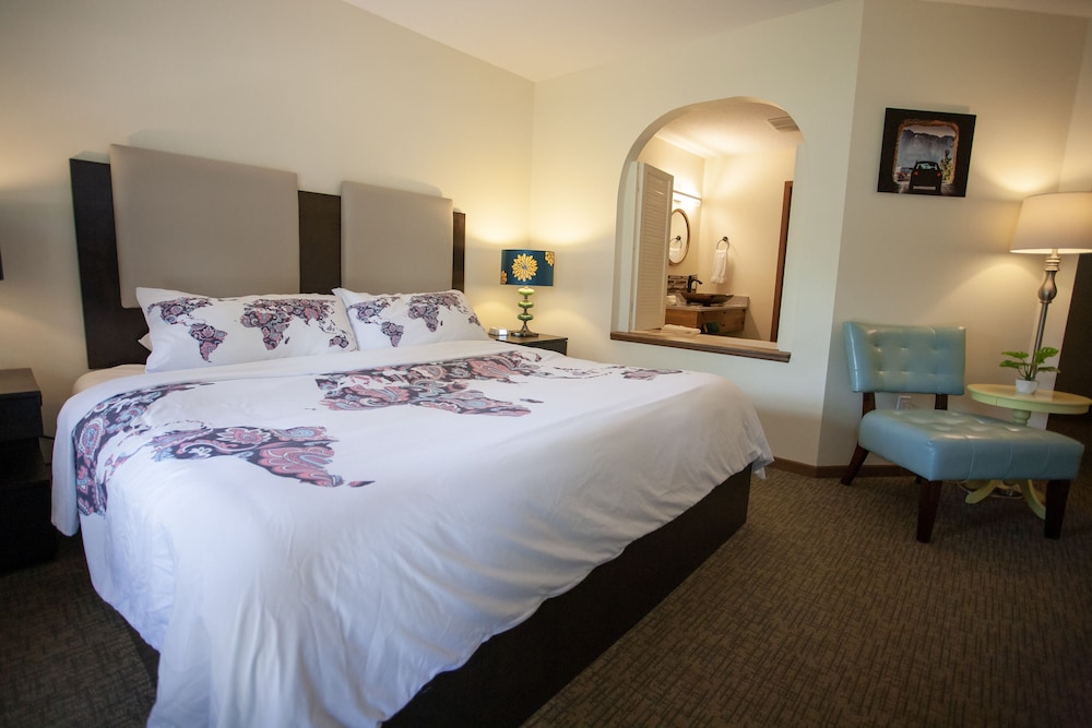Comfort Room, 1 King Bed, Hot Tub