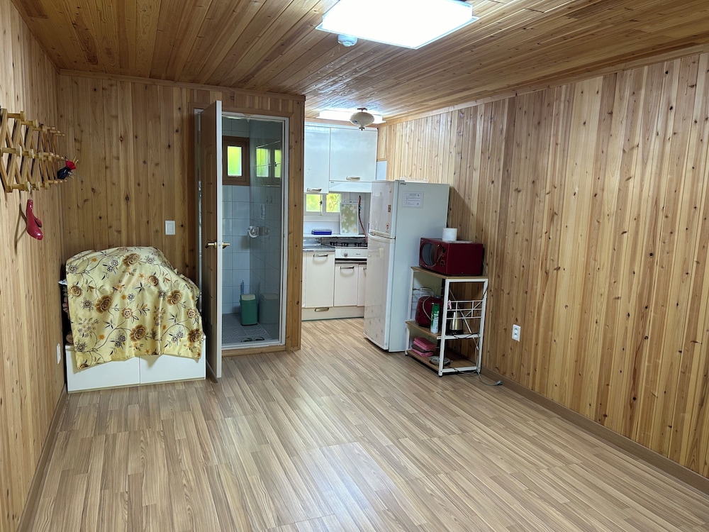 Basic Room photo 3