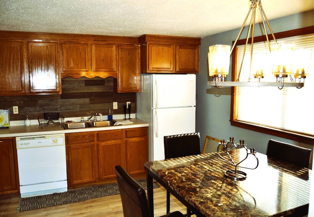 Gather Here 9br, 5BA Group, Photo 33