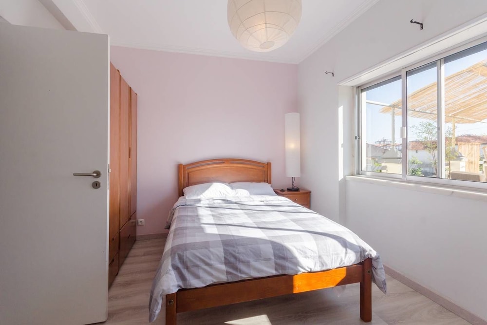 Family Apartment, 3 Bedrooms, Mountain View photo 3