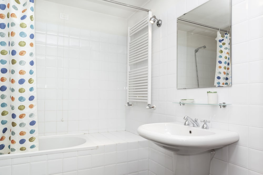 Double or Twin Room - Photo 7