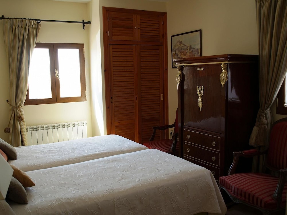Standard Double Room photo 2