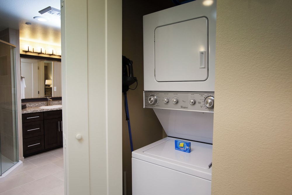 One Bedroom Suite - Photo 6