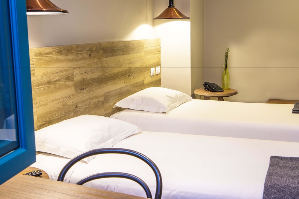 Superior Room, 2 Twin Beds photo 3
