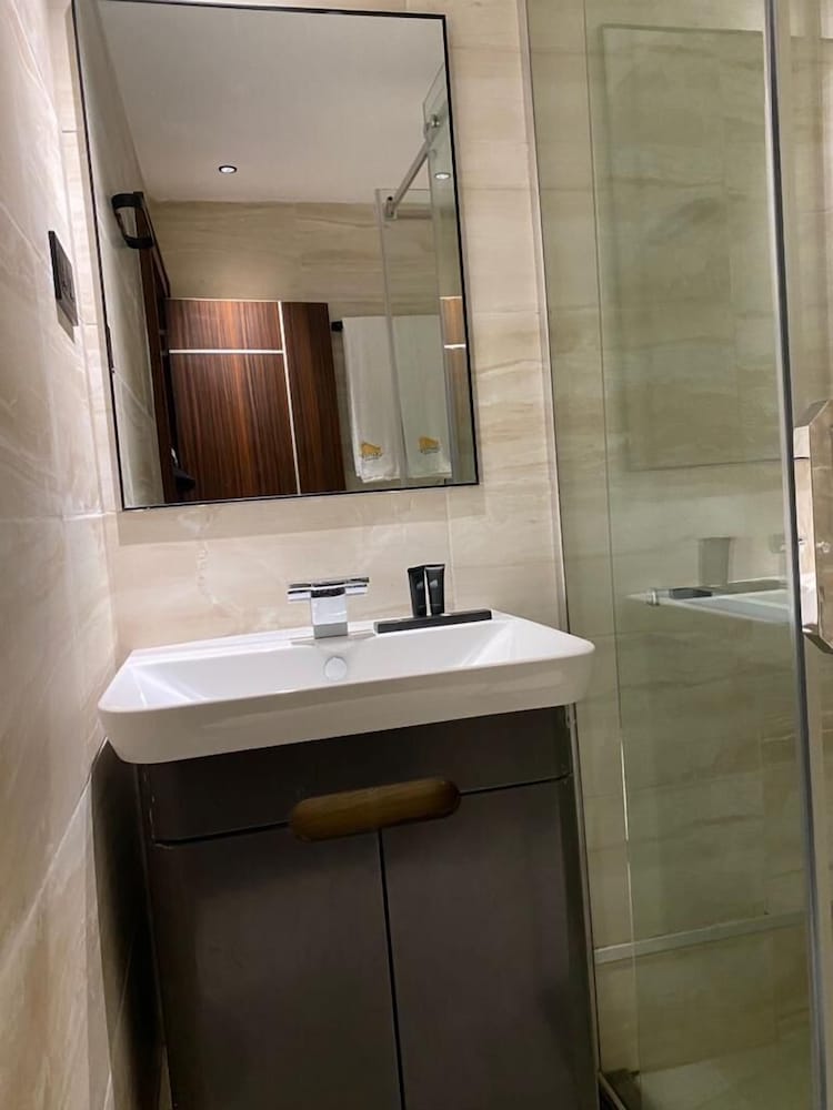 Standard Single Room - Photo 3