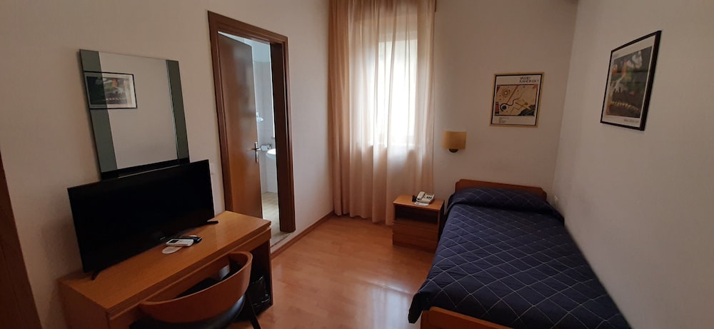 Deluxe Room, 2 Double Beds photo 1