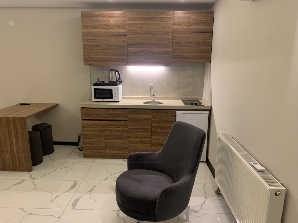 Deluxe Suite - Photo 5