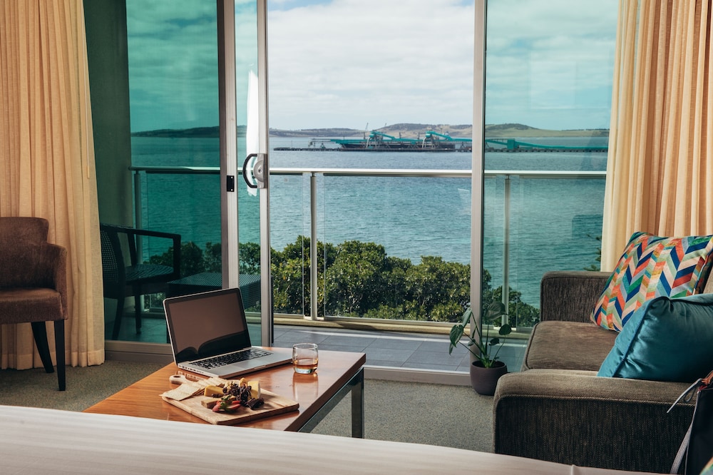 Double Room with Ocean View and Balcony photo 1