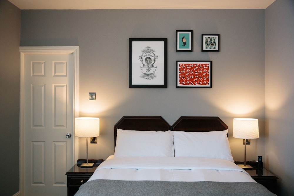 Basic Double Room, 1 Double Bed, Non Smoking photo 2