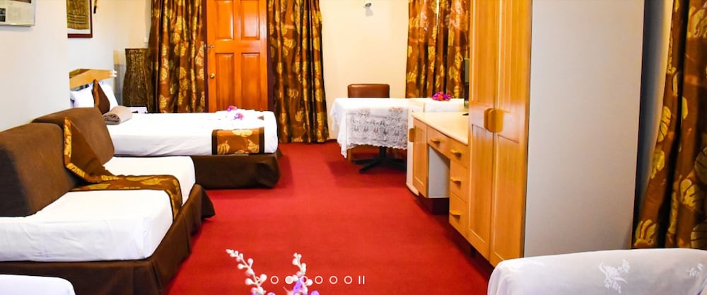 Royal Suite photo 2