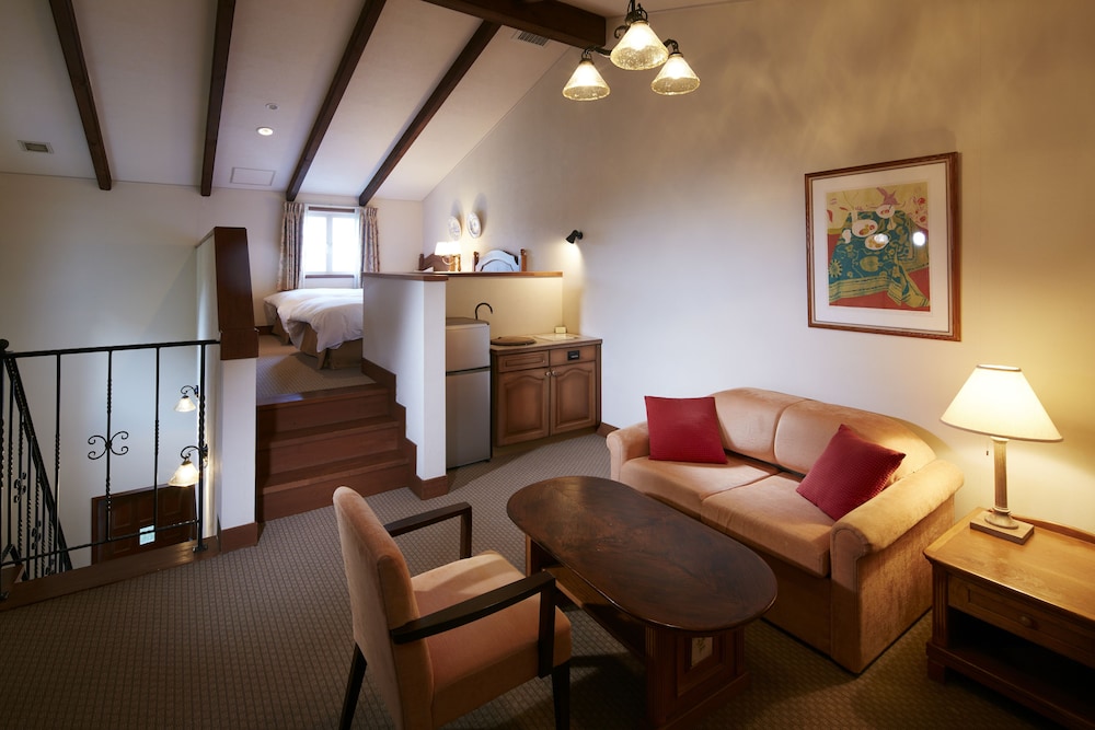 Villa - Photo 1