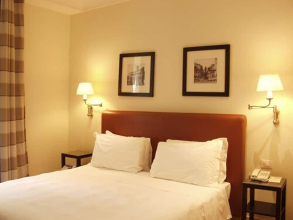 Standard Double Room photo 2