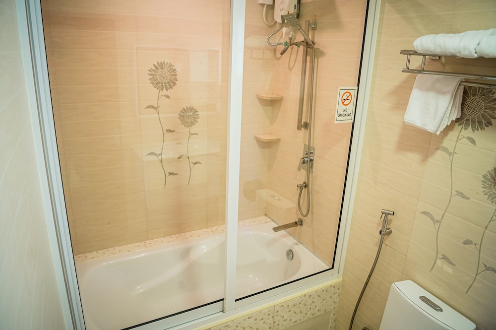 Deluxe Room, City View photo 2