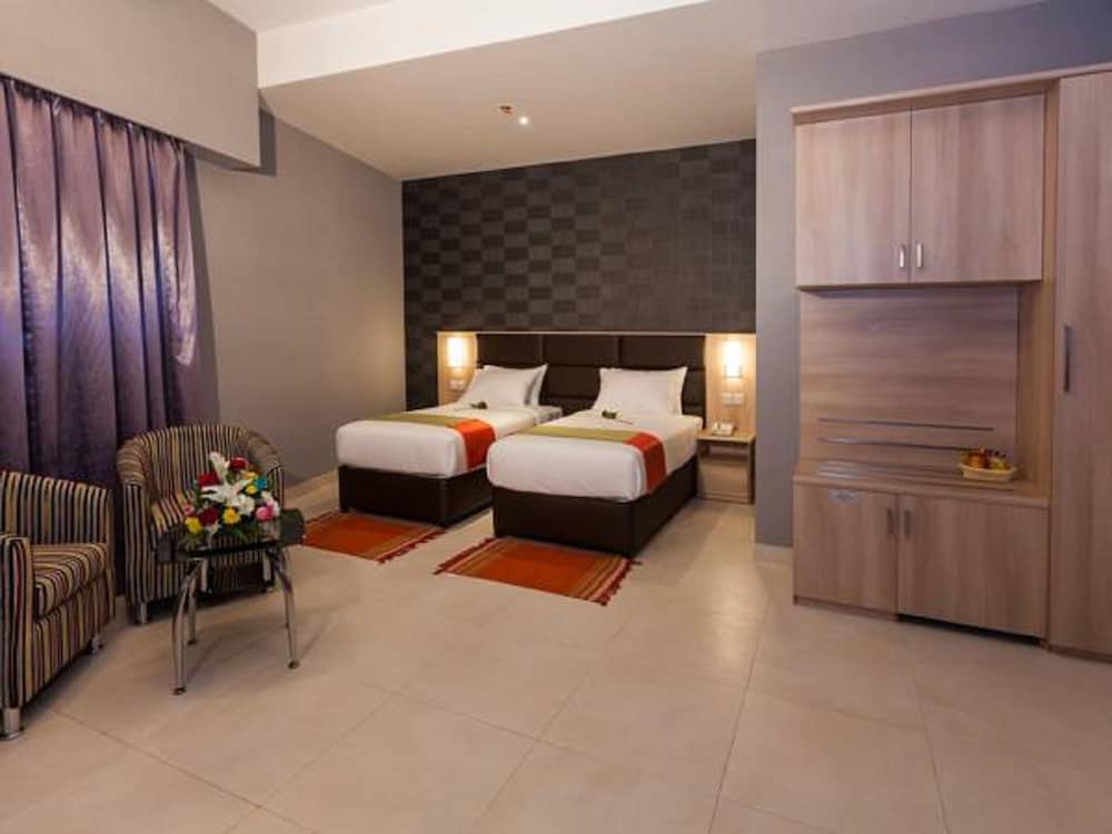 Standard Double or Twin Room, 1 Double or 2 Twin Beds photo 3