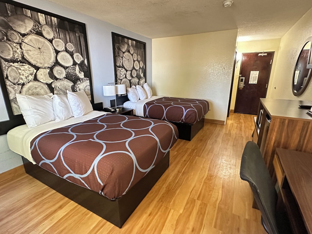 Room, 2 Double Beds, Non Smoking - Photo 1