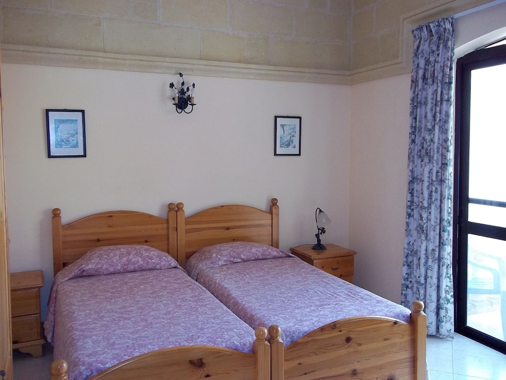 Standard Twin Room, Garden View, Ground Floor