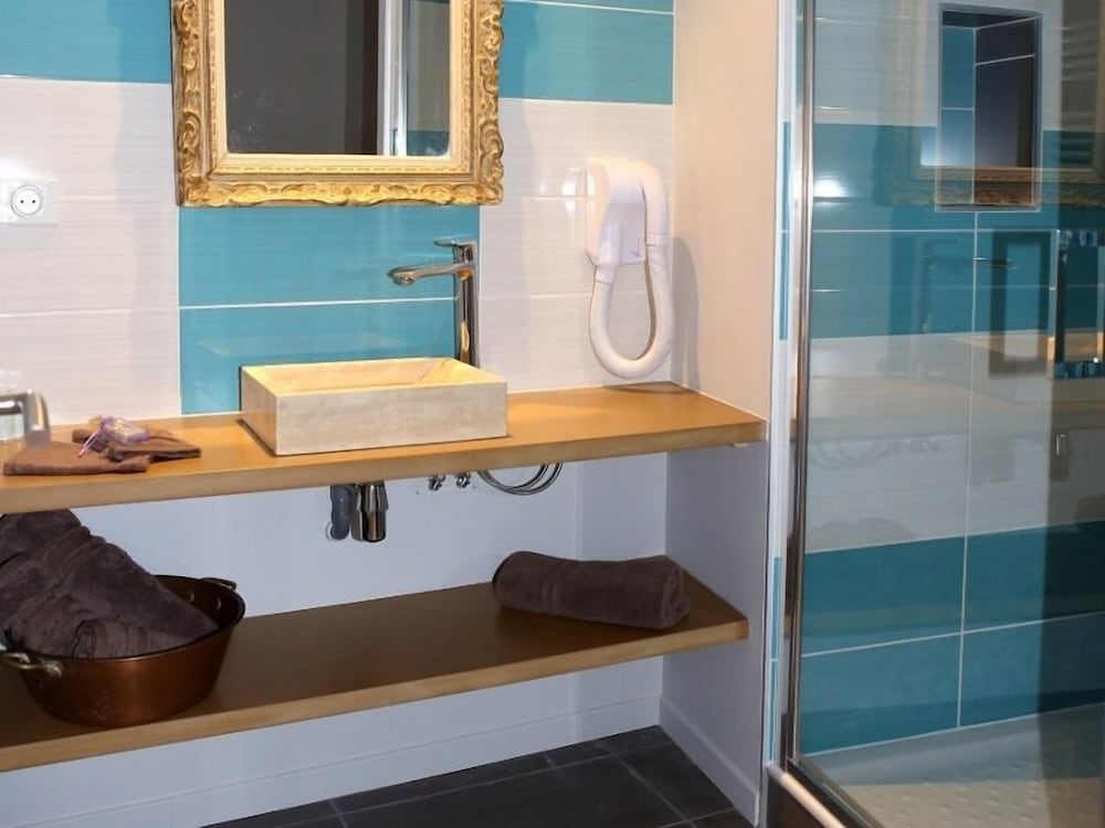 Comfort Double Room, Ensuite (LAPIS LAZULIS) photo 2