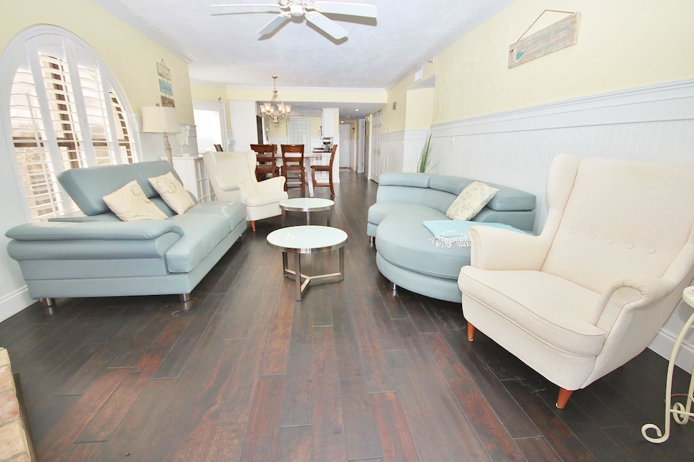 Apartment photo 1
