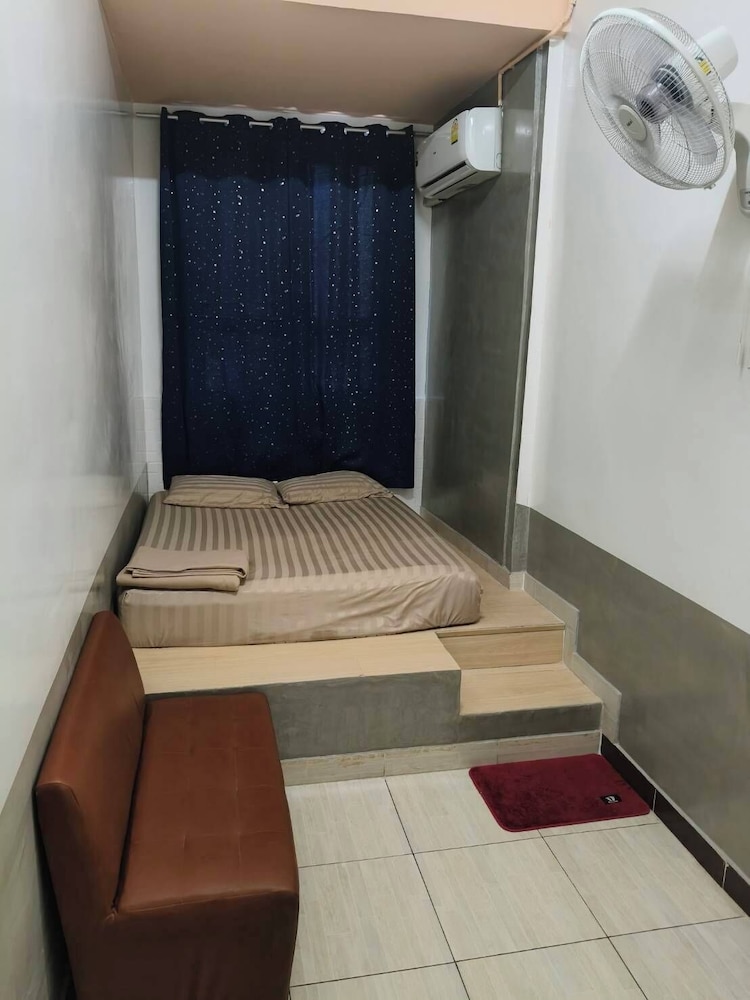 Economy Double or Twin Room