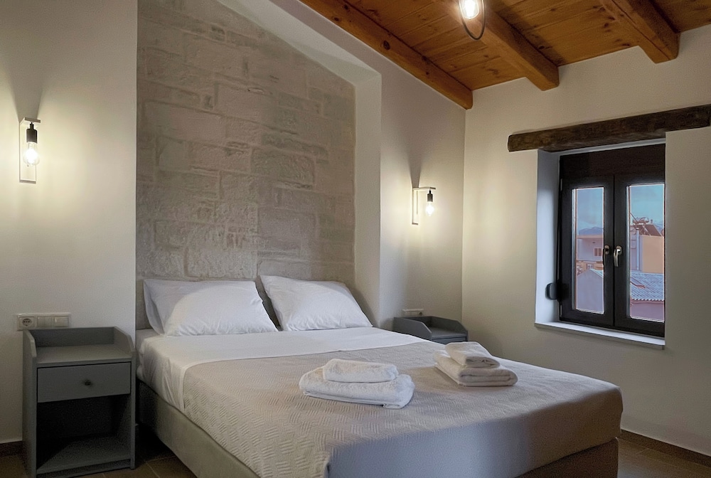 House, 2 Bedrooms, Sea View