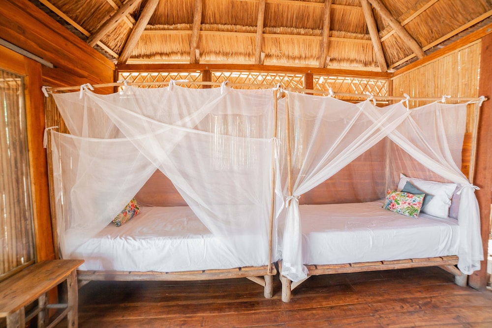 Cabin, Multiple Beds, Non Smoking, Beach View photo 2