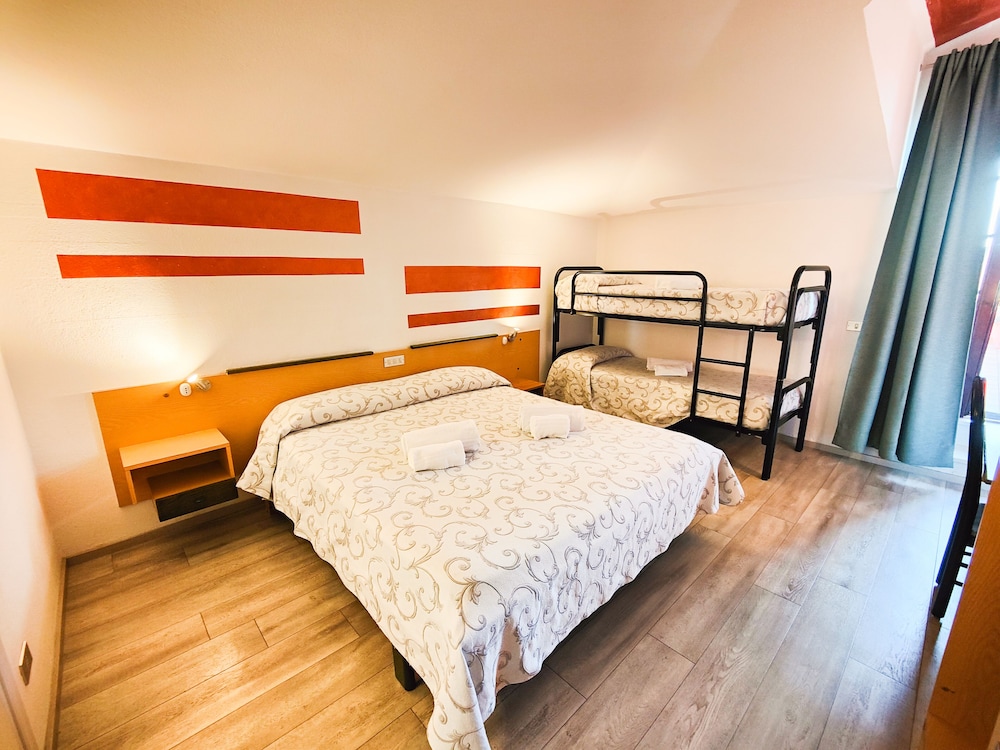Comfort Quadruple Room