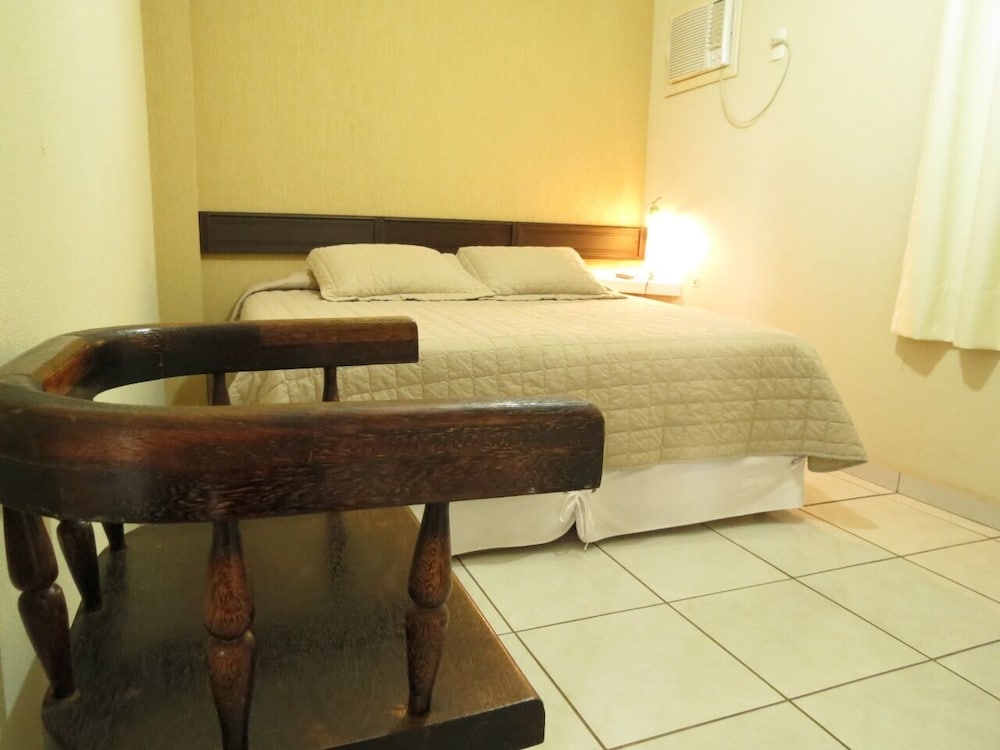 Executive Room - Photo 1
