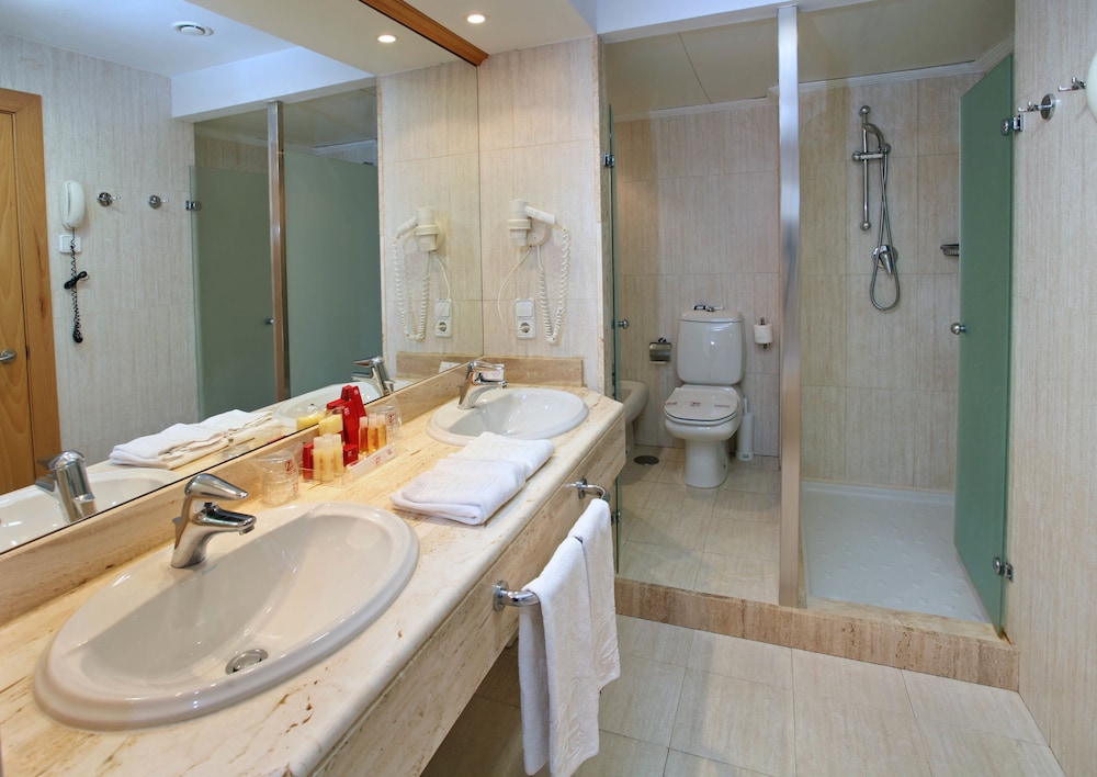Suite, Terrace, Partial Sea View
