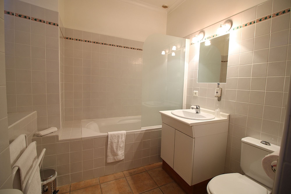 Double Room (1) - Photo 2