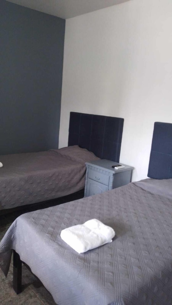 Basic Apartment photo 1