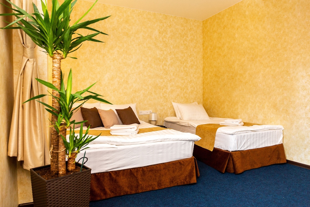 Standard Triple Room photo 2