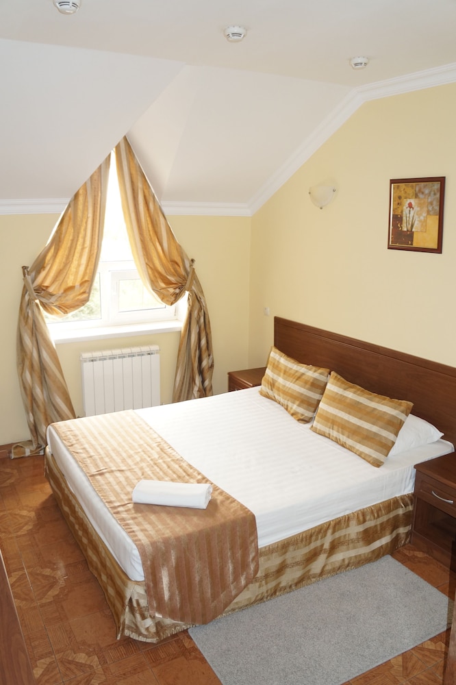 Standard Double Room photo 3