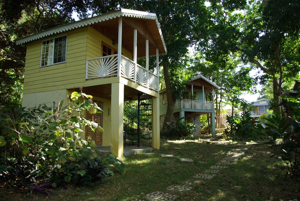 Suite, 2 Twin Beds, Ground Floor (Canopy Suites) photo 1