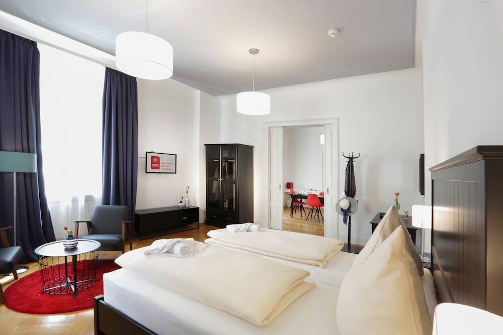 Apartment photo 3
