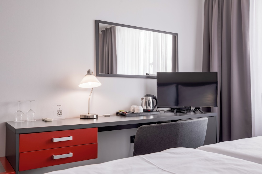 Business Room - Photo 3