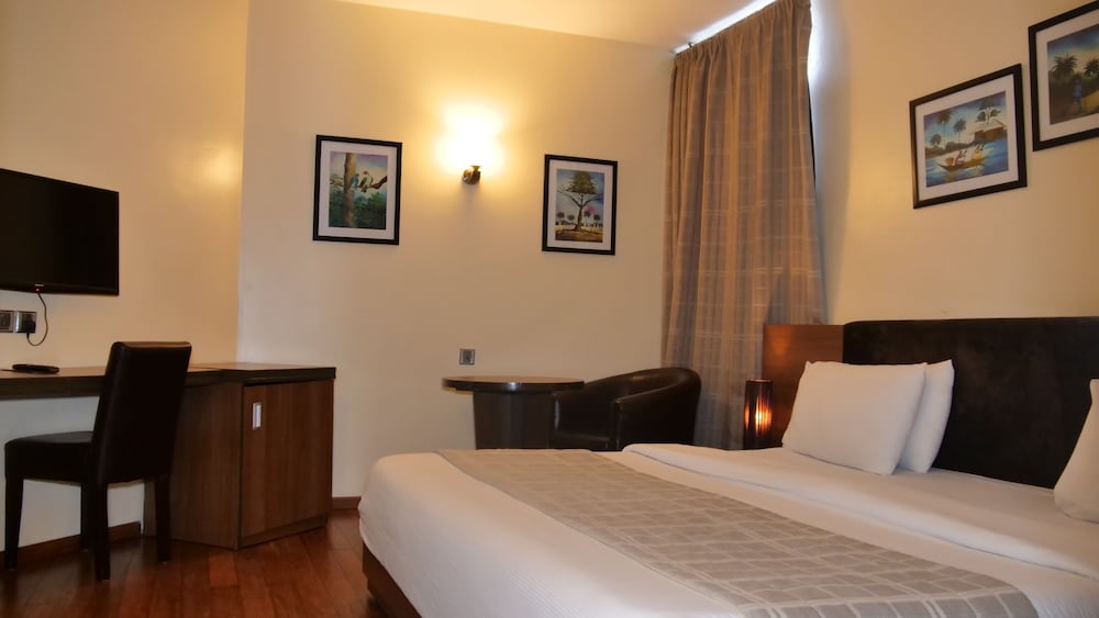 Junior Studio Suite